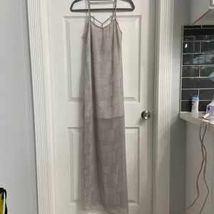 BCBGeneration Maxi Summer Dress Size 2 Sleeveless Gray & White